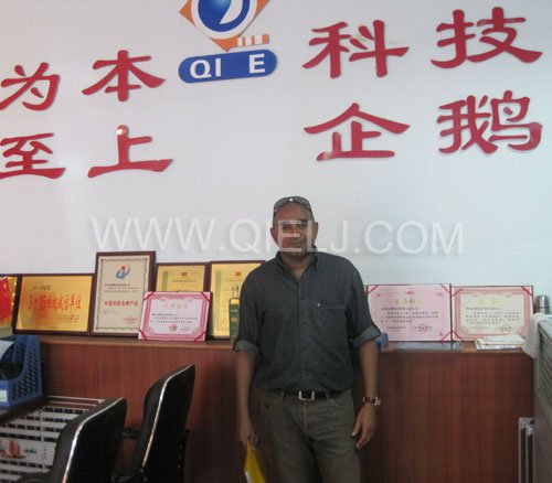 2011年7月25日，外國友人參觀考察我公司！明經理等接待并陪同參觀！(圖1)